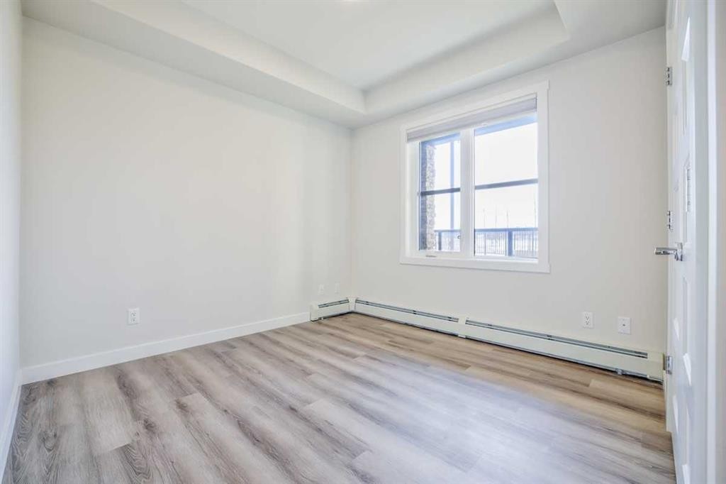107-55 Wolf Hollow Crescent Se, Calgary, AB - Indoor Photo Showing Other Room