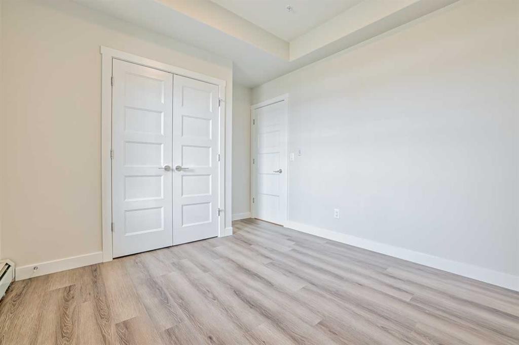 107-55 Wolf Hollow Crescent Se, Calgary, AB - Indoor Photo Showing Other Room