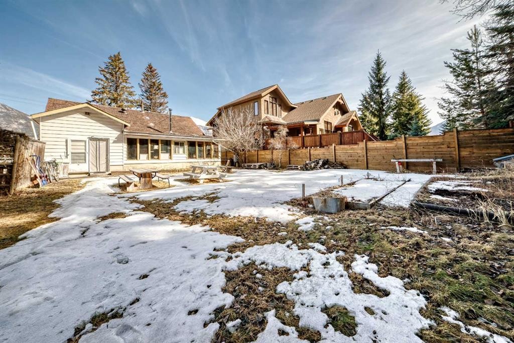 231 Three Sisters Drive, Canmore, AB - Outdoor