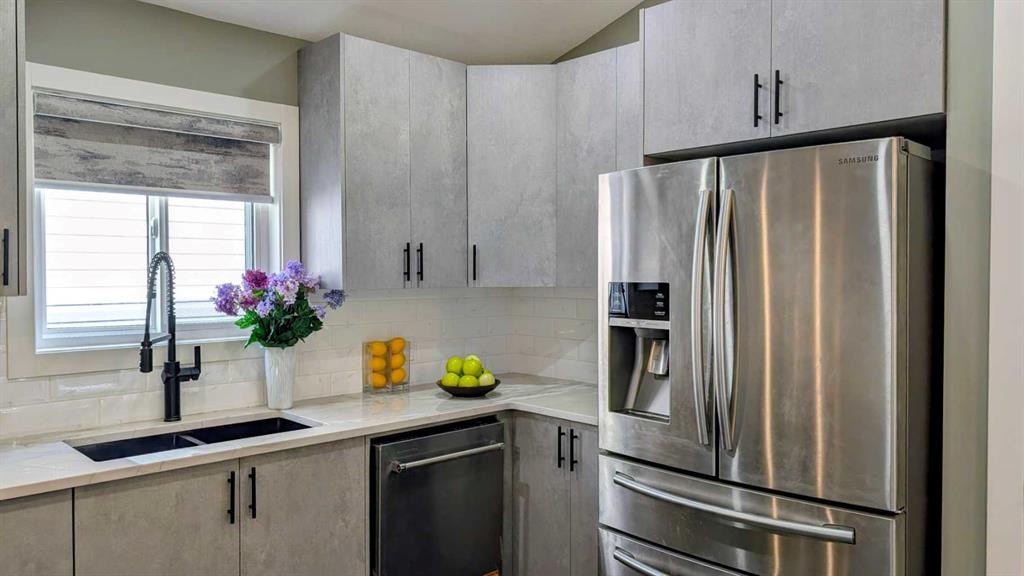 125 Saddlefield Crescent Ne, Calgary, AB - Indoor Photo Showing Kitchen With Double Sink