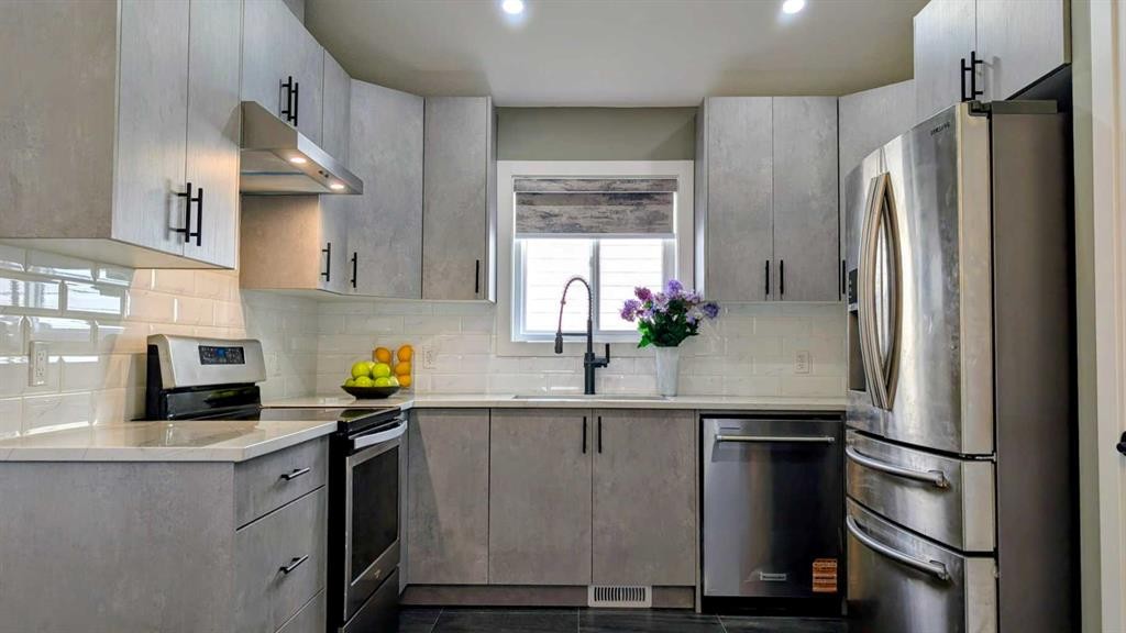 125 Saddlefield Crescent Ne, Calgary, AB - Outdoor