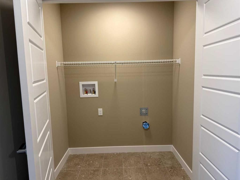 115 Sundown Crescent, Cochrane, AB - Indoor
