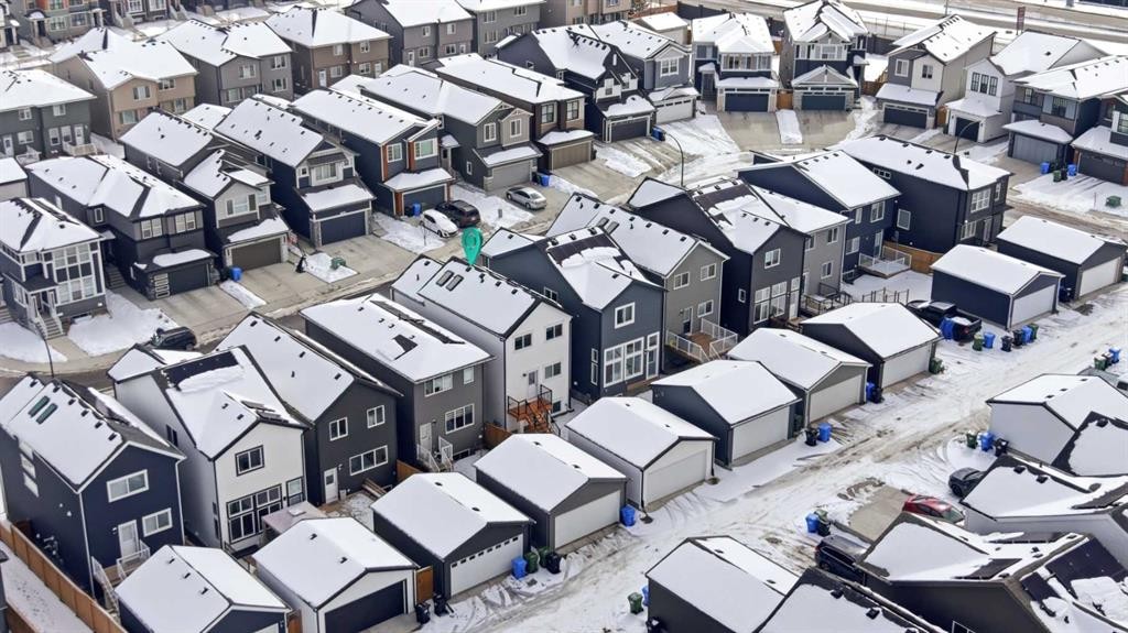 99 Aquila Way Nw, Calgary, AB - Outdoor