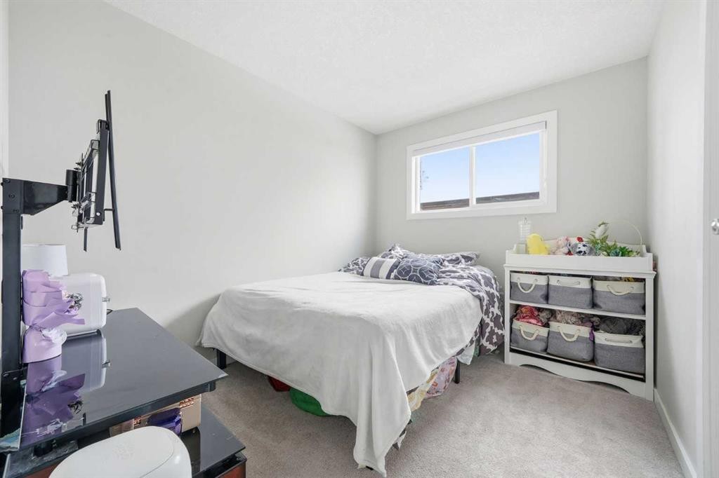 151 Templevale Place Ne, Calgary, AB - Indoor Photo Showing Bedroom