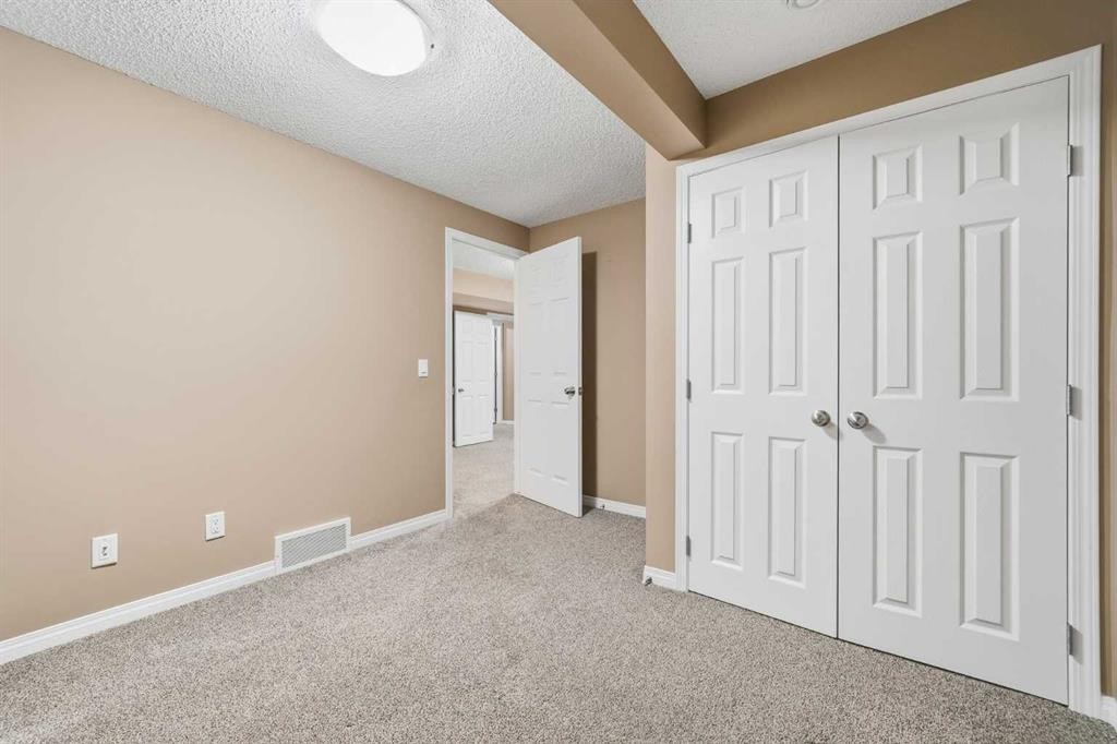 83 Cranfield Crescent Se, Calgary, AB - Indoor Photo Showing Other Room