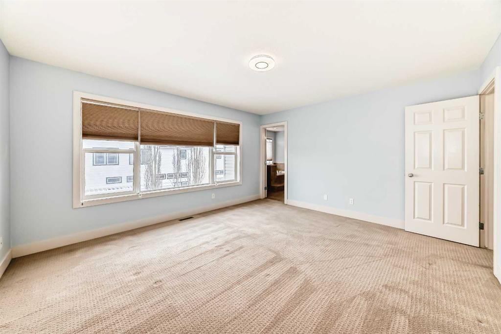 331 Royal Oak Heath Nw, Calgary, AB - Indoor Photo Showing Other Room