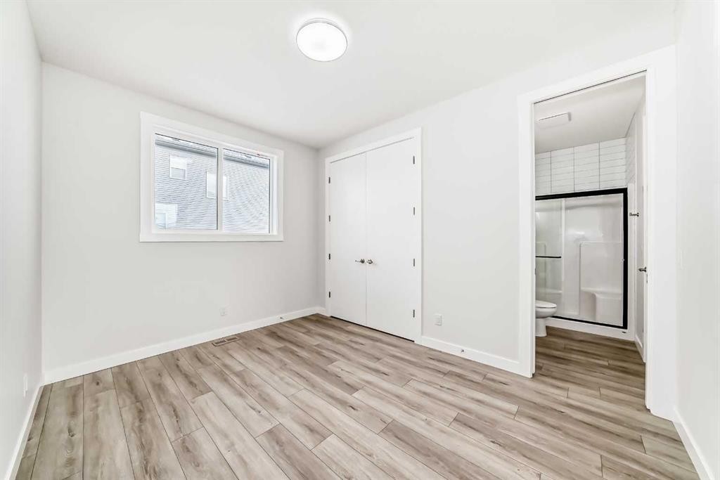 100 Corner Glen Manor Ne, Calgary, AB - Indoor Photo Showing Other Room