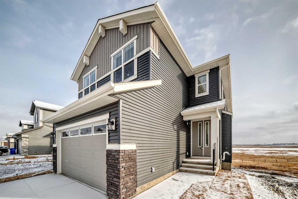 100 Corner Glen Manor Ne, Calgary, AB - Outdoor