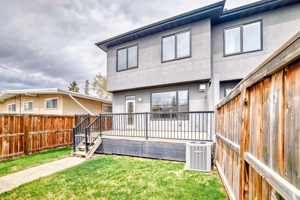 2117 51 Avenue Sw, Calgary, AB - Outdoor With Exterior
