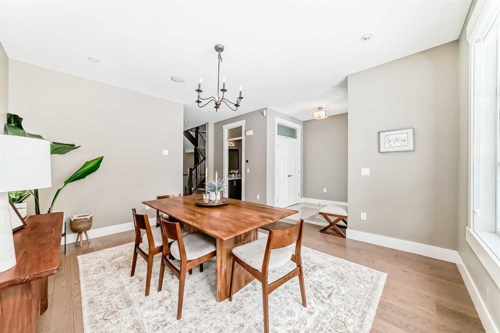 2117 51 Avenue Sw, Calgary, AB - Indoor Photo Showing Dining Room