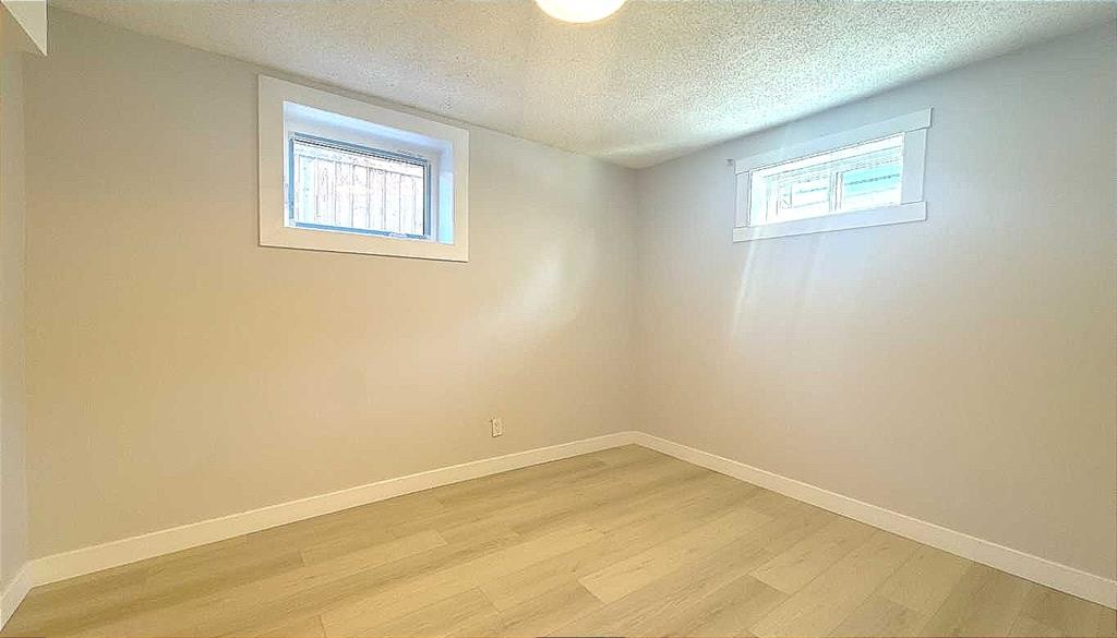 3229 19 Avenue Se, Calgary, AB - Indoor Photo Showing Other Room