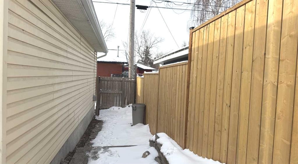 3229 19 Avenue Se, Calgary, AB - Outdoor With Exterior