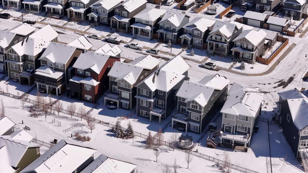 47 Sundown Crescent, Cochrane, AB - Outdoor