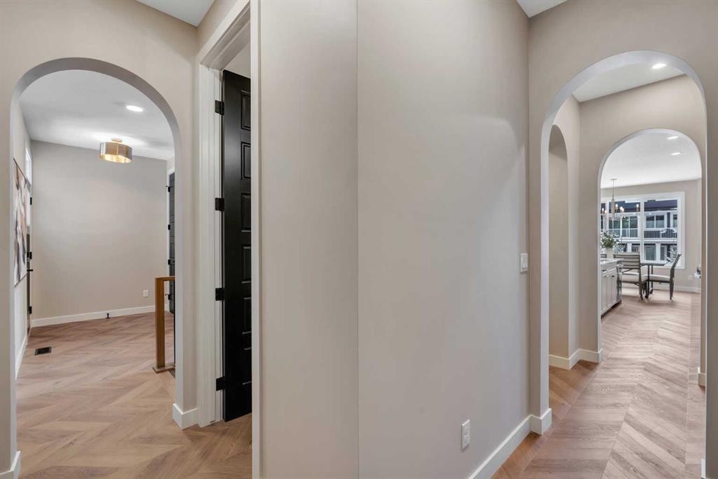 47 Sundown Crescent, Cochrane, AB - Indoor Photo Showing Other Room