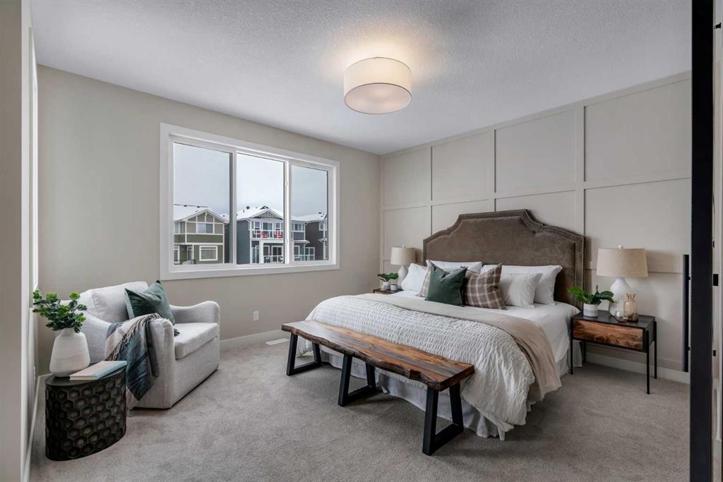 47 Sundown Crescent, Cochrane, AB - Indoor Photo Showing Bedroom
