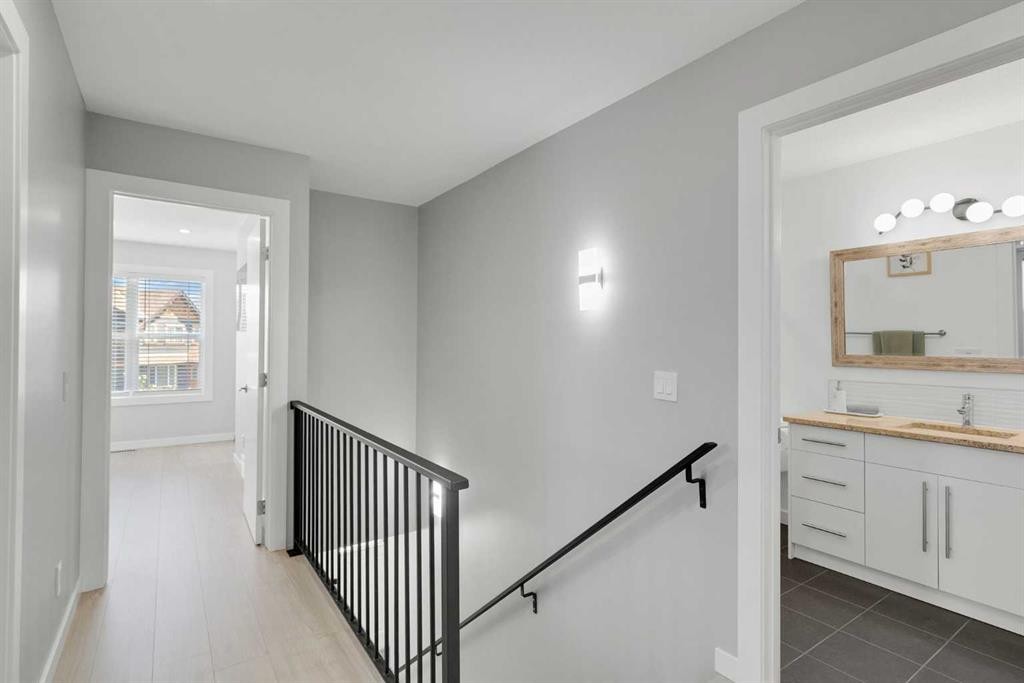 288 Copperstone Gardens Se, Calgary, AB - Indoor Photo Showing Other Room