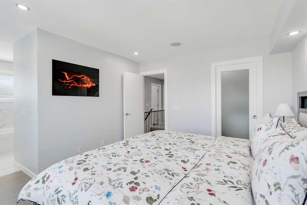 288 Copperstone Gardens Se, Calgary, AB - Indoor Photo Showing Bedroom