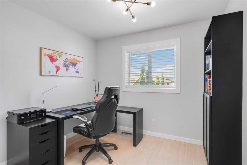 288 Copperstone Gardens Se, Calgary, AB - Indoor Photo Showing Office