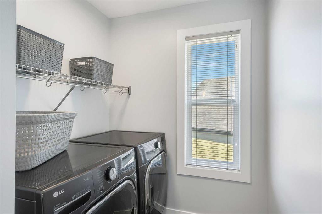 288 Copperstone Gardens Se, Calgary, AB - Indoor Photo Showing Laundry Room