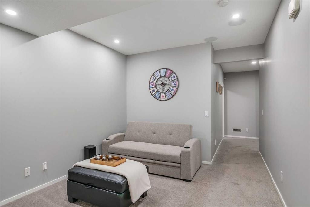 288 Copperstone Gardens Se, Calgary, AB - Indoor