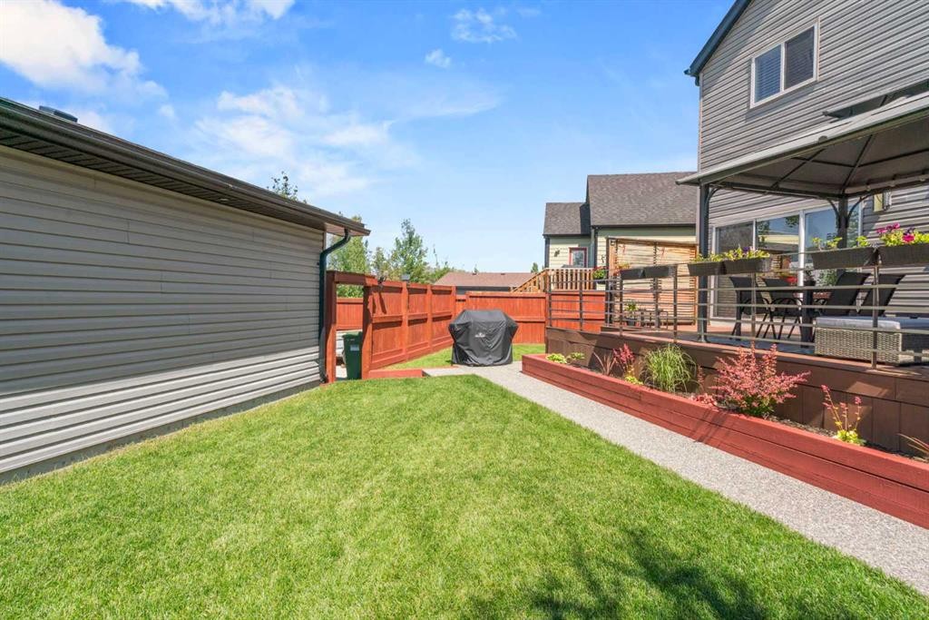 288 Copperstone Gardens Se, Calgary, AB - Outdoor