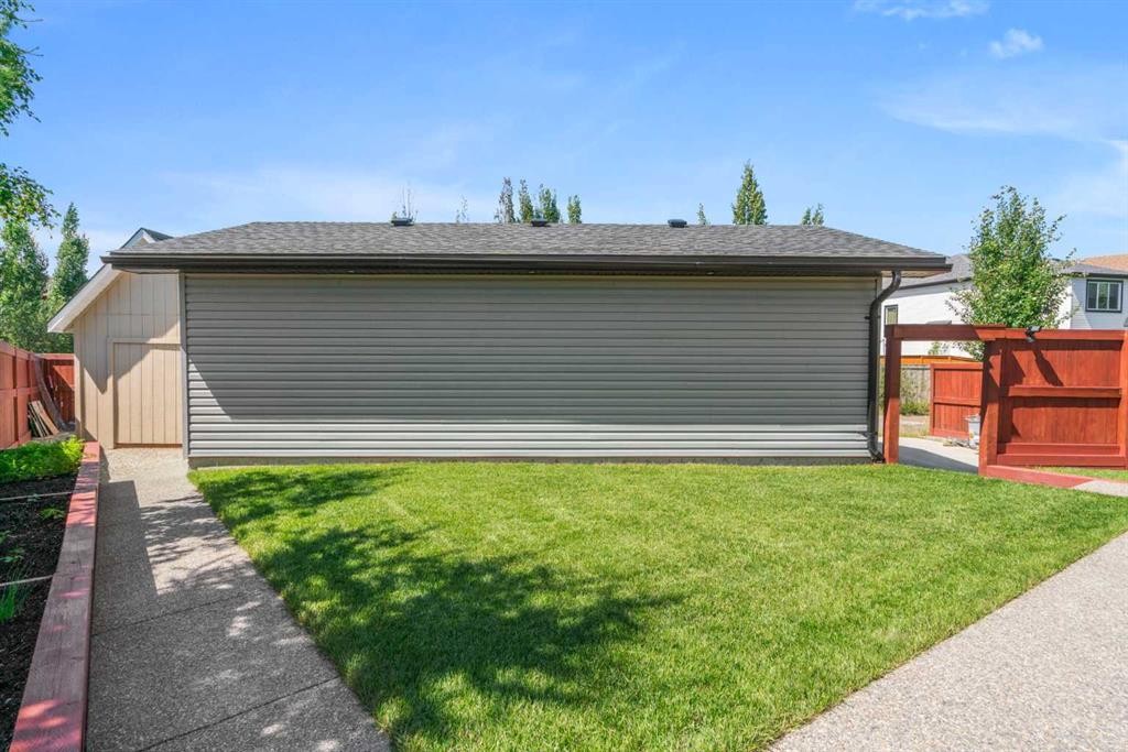 288 Copperstone Gardens Se, Calgary, AB - Outdoor With Exterior