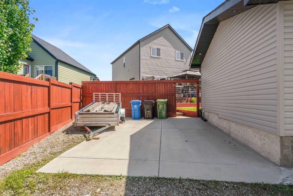 288 Copperstone Gardens Se, Calgary, AB - Outdoor With Exterior