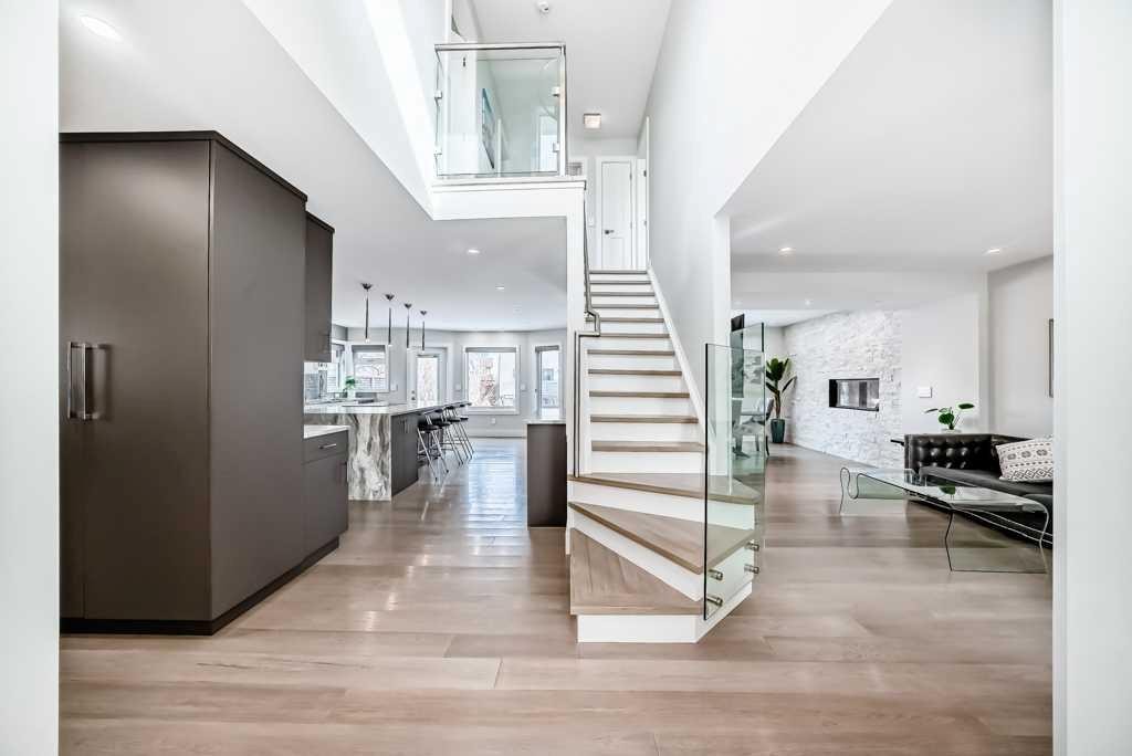 256 Riverside Mews Se, Calgary, AB - Indoor Photo Showing Other Room