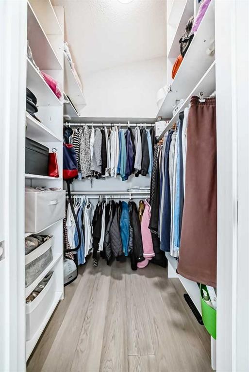 256 Riverside Mews Se, Calgary, AB - Indoor With Storage