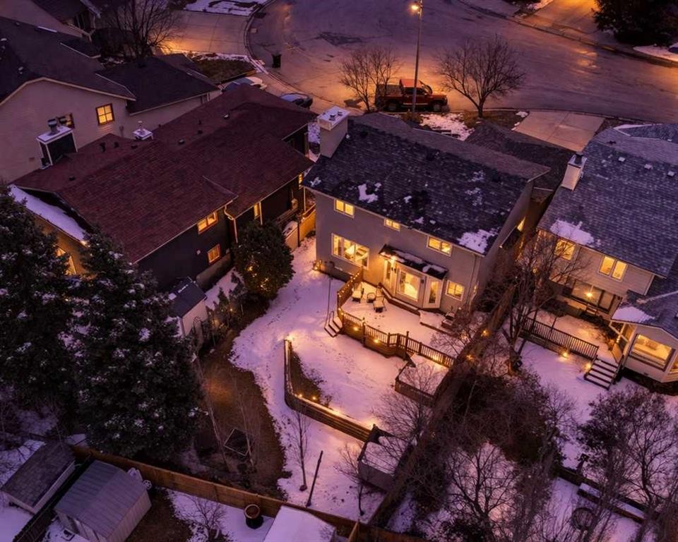 256 Riverside Mews Se, Calgary, AB - Outdoor With View