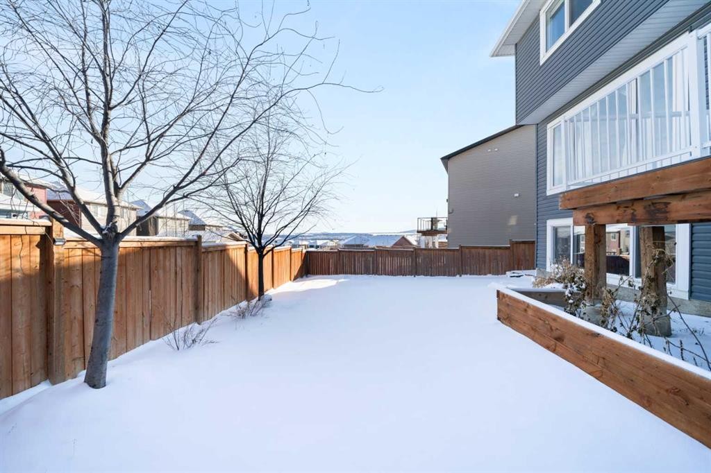 151 Heritage View, Cochrane, AB - Outdoor