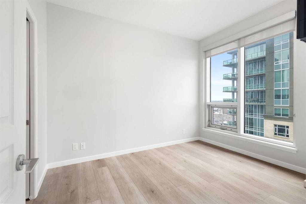 1903-1320 1 Street Se, Calgary, AB - Indoor Photo Showing Other Room