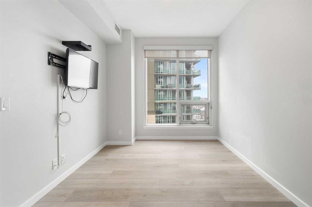 1903-1320 1 Street Se, Calgary, AB - Indoor Photo Showing Other Room