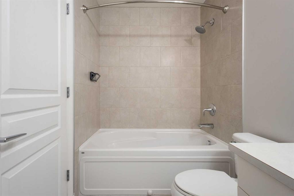 1903-1320 1 Street Se, Calgary, AB - Indoor Photo Showing Bathroom