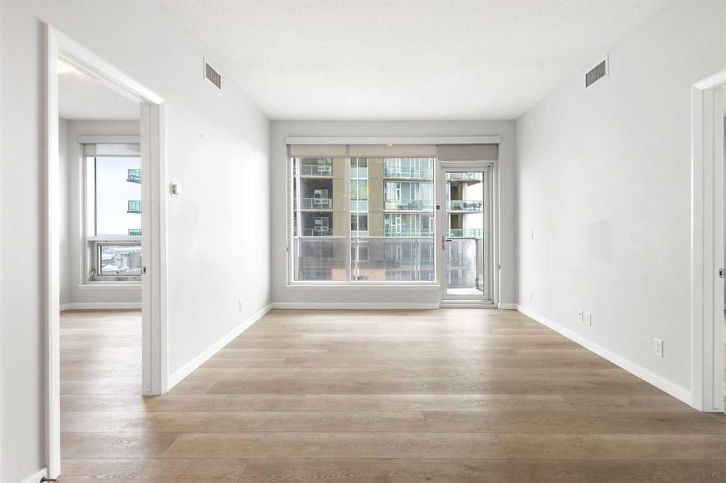 1903-1320 1 Street Se, Calgary, AB - Indoor Photo Showing Other Room
