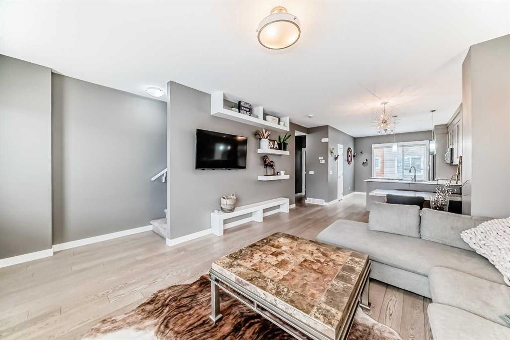 53-111 Rainbow Falls, Chestermere, AB - Indoor Photo Showing Living Room