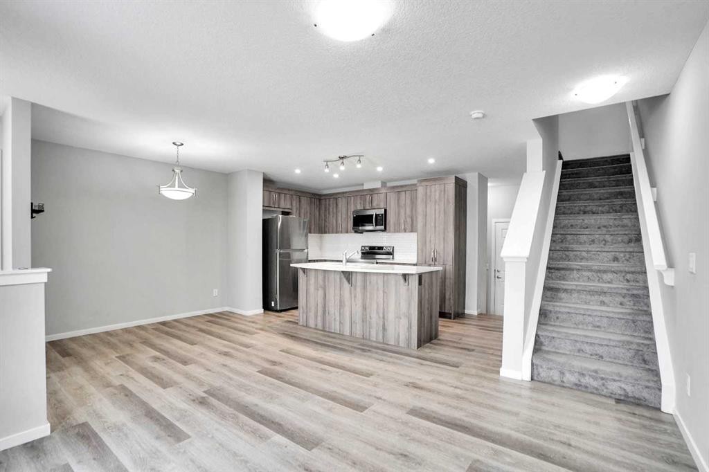 214 Cityside Grove Ne, Calgary, AB - Indoor Photo Showing Kitchen
