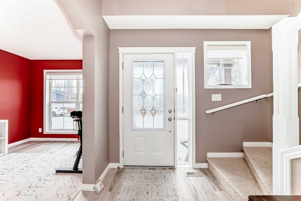 223 Auburn Bay Heights Se, Calgary, AB - Indoor Photo Showing Other Room