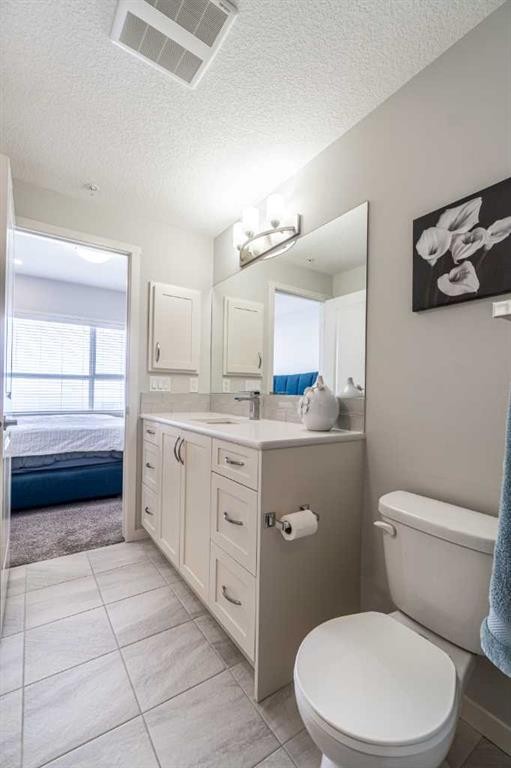 429-20 Seton Park Se, Calgary, AB - Indoor Photo Showing Bathroom