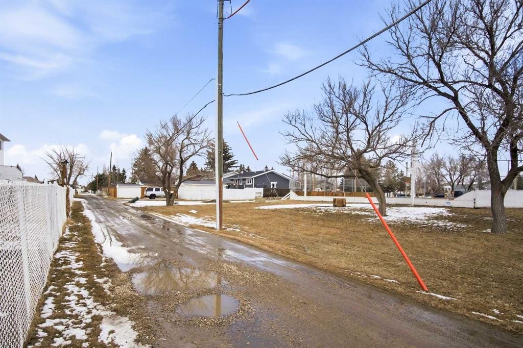 22-2002 22 Avenue, Bowden, AB - Outdoor With View