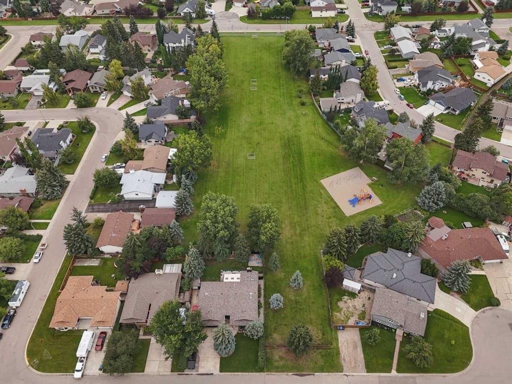 25 Westheights Drive, Didsbury, AB - Outdoor With View