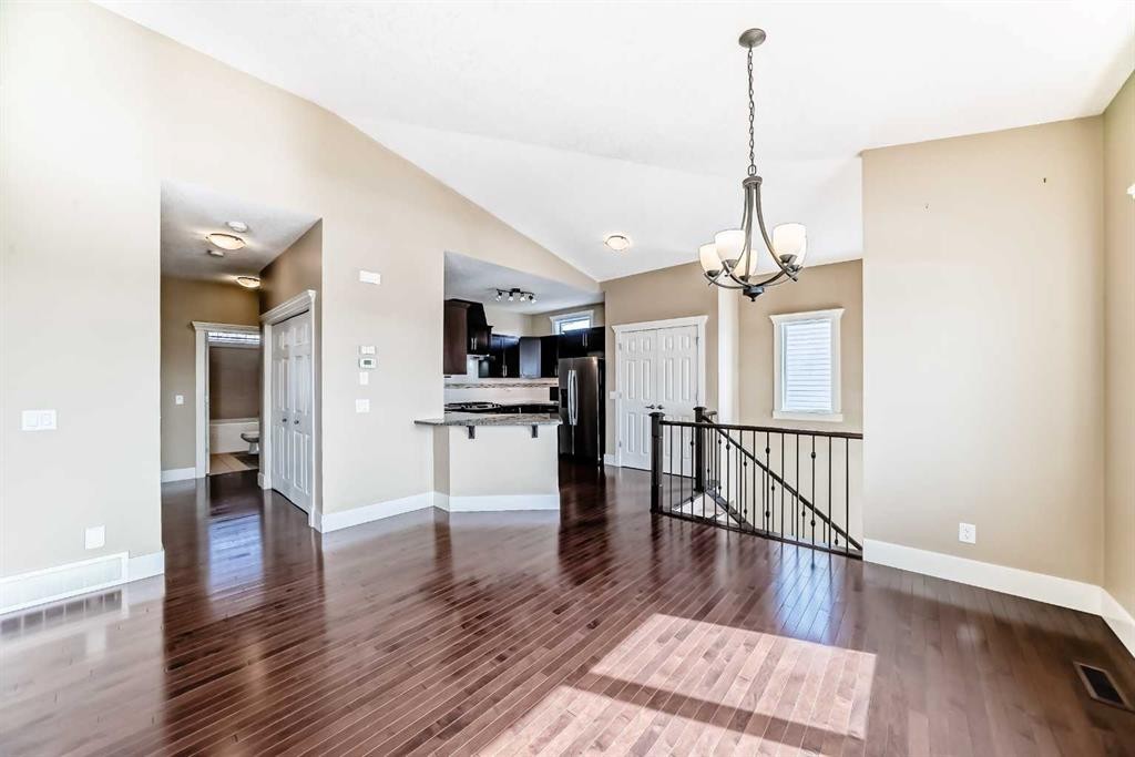 520 Rocky Vista Gardens Nw, Calgary, AB