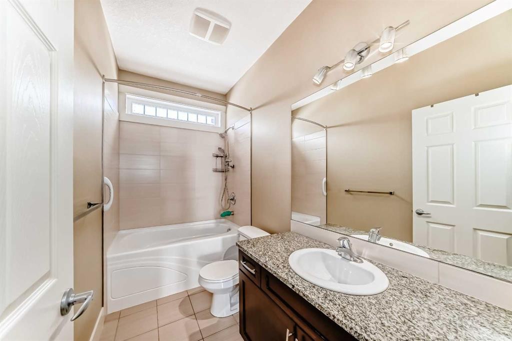 520 Rocky Vista Gardens Nw, Calgary, AB