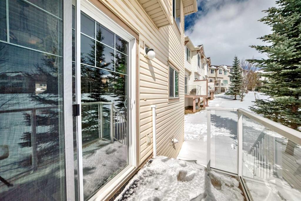 296 Sunset Point, Cochrane, AB - Outdoor