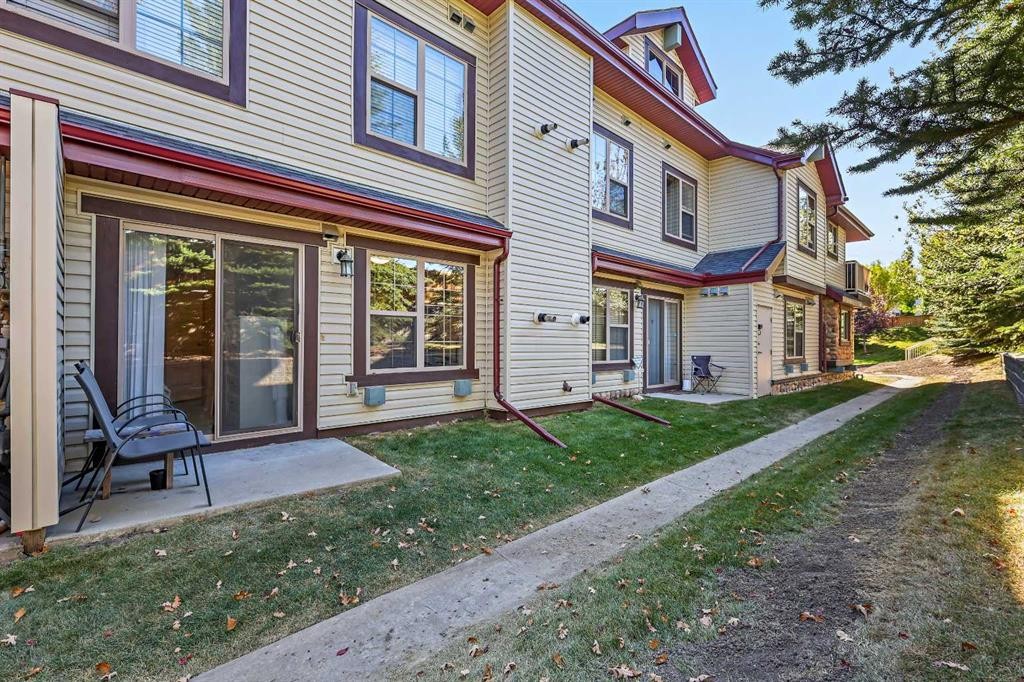 104-15 Everridge Square Sw, Calgary, AB - Outdoor