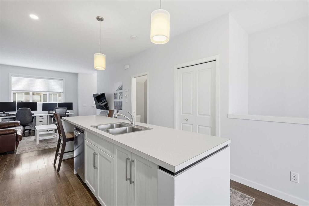 44 Copperstone Common Se, Calgary, AB - Indoor Photo Showing Kitchen With Double Sink