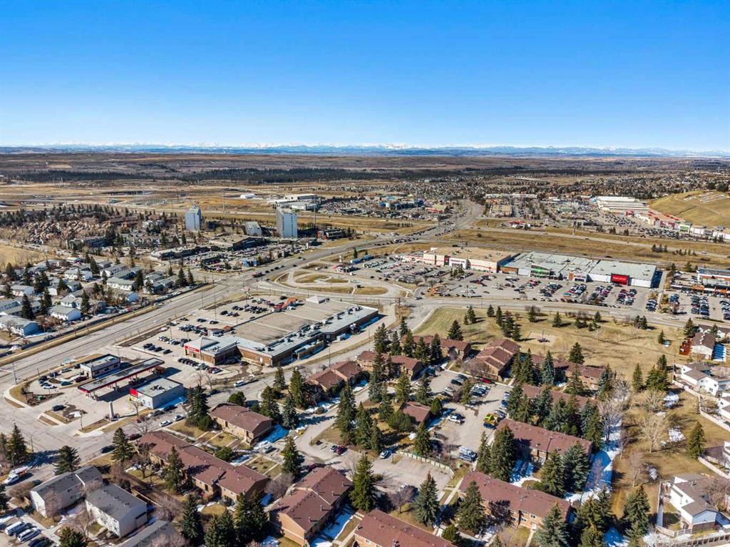 41-3809 45 Street Sw, Calgary, AB - Outdoor With View
