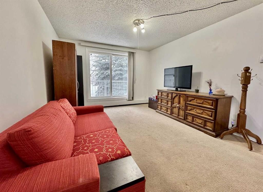 208C-5601 Dalton Drive Nw, Calgary, AB - Indoor
