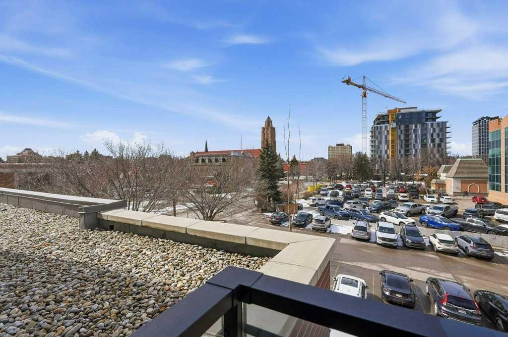 305-120 18 Avenue Sw, Calgary, AB - Outdoor With View