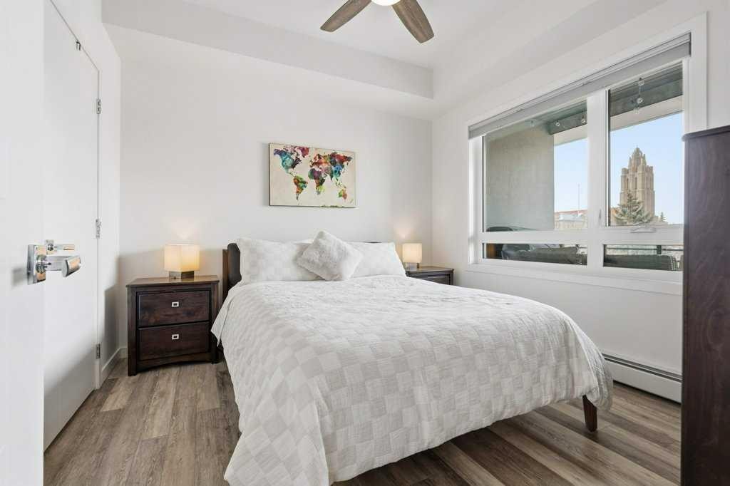 305-120 18 Avenue Sw, Calgary, AB - Indoor Photo Showing Bedroom